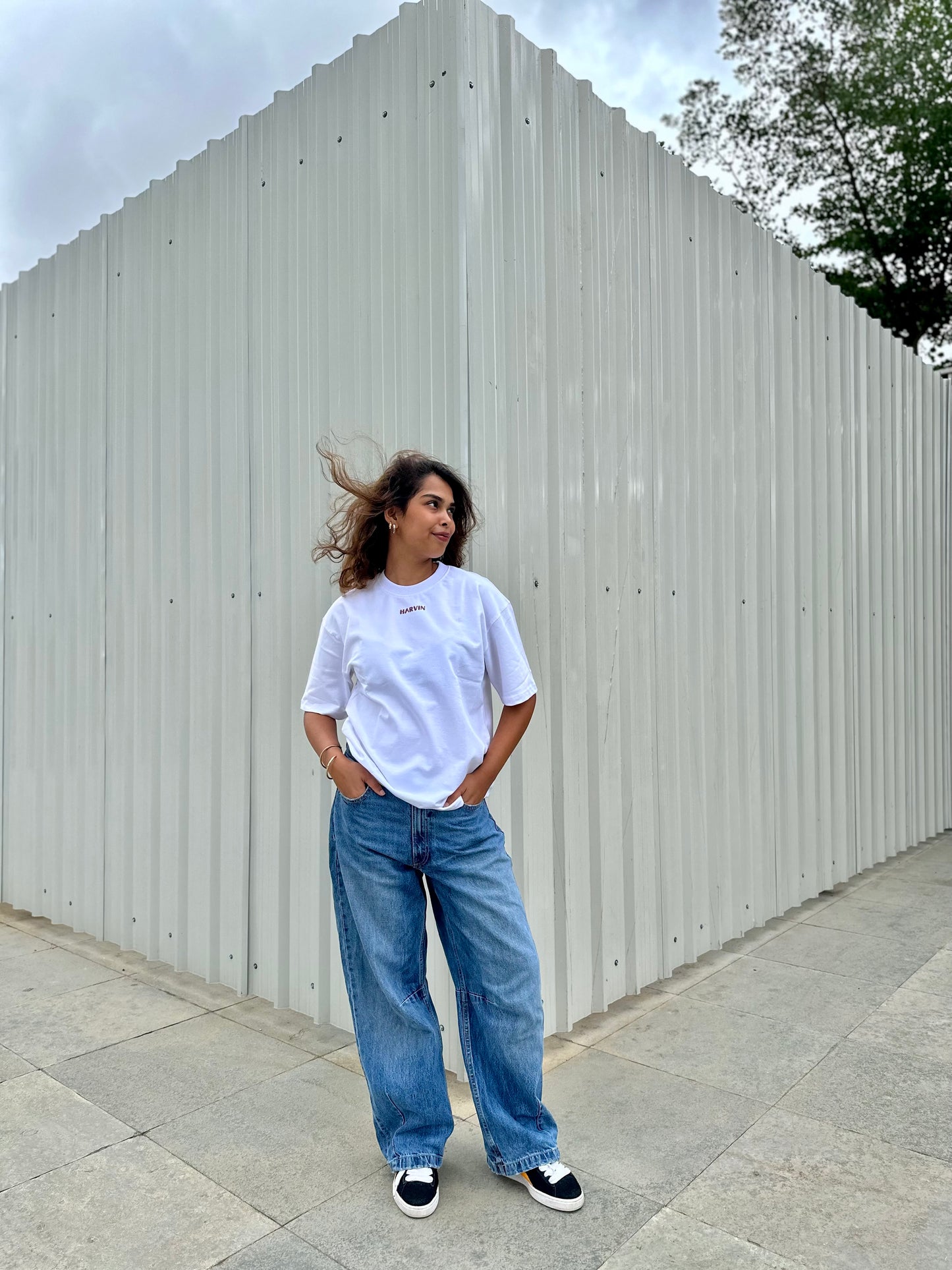WOMEN'S OVERSIZED T-SHIRT | GIRAFFE SPINE EDITION